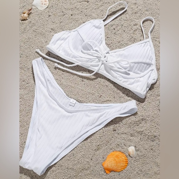 White Ribbed Underwire High Cut Bikini Set - Picture 4 of 7